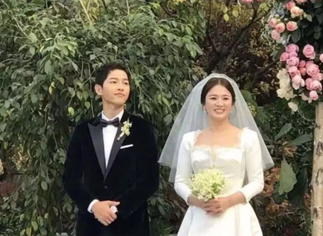 得范种草｜婚纱这么选，穿上立马瘦10斤