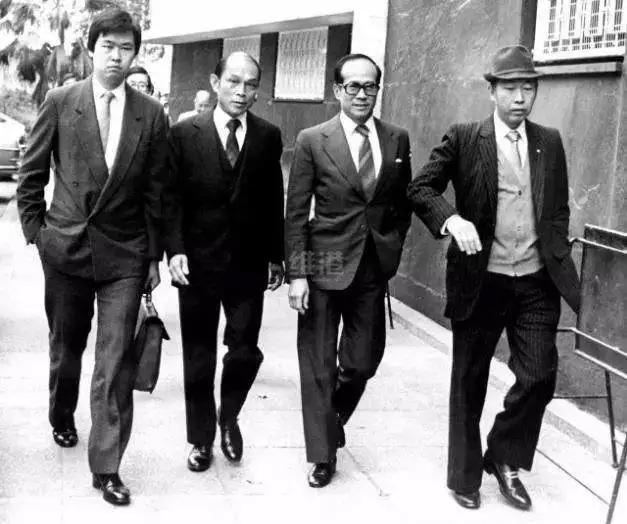 香港豪门最惨原配！生前帮贫穷小子成首富，死后还要被他利用？