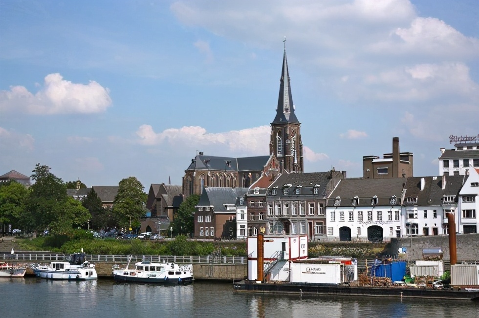 浠庢姊呭皵鍒拌礉灏旂壒,寰峰浗鍒拌嵎鍏伴┈鏂壒閲岃但鐗规湁澶氳繙