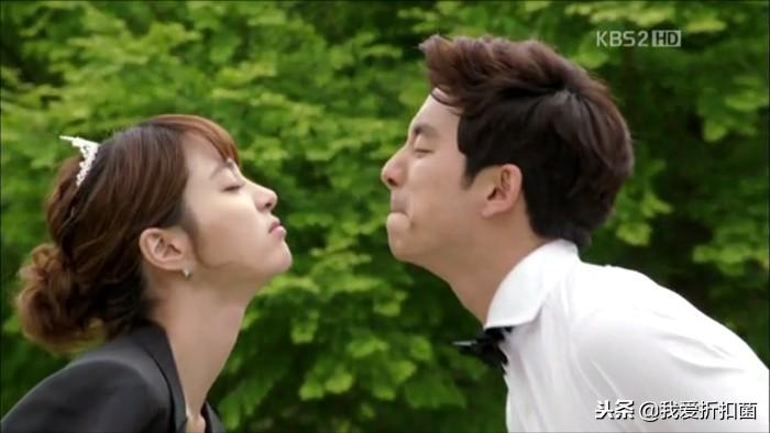 适合情侣增进感情的小游戏,情侣必玩的五个亲密小游戏