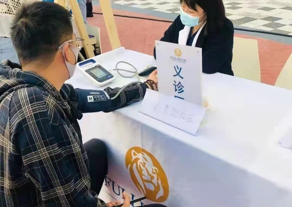 聚公益力量，富乐医疗携手大连腾飞园区企业助力公益书屋建设