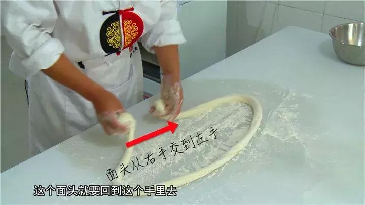 做一碗面的调料,做一碗好吃的面需要几步