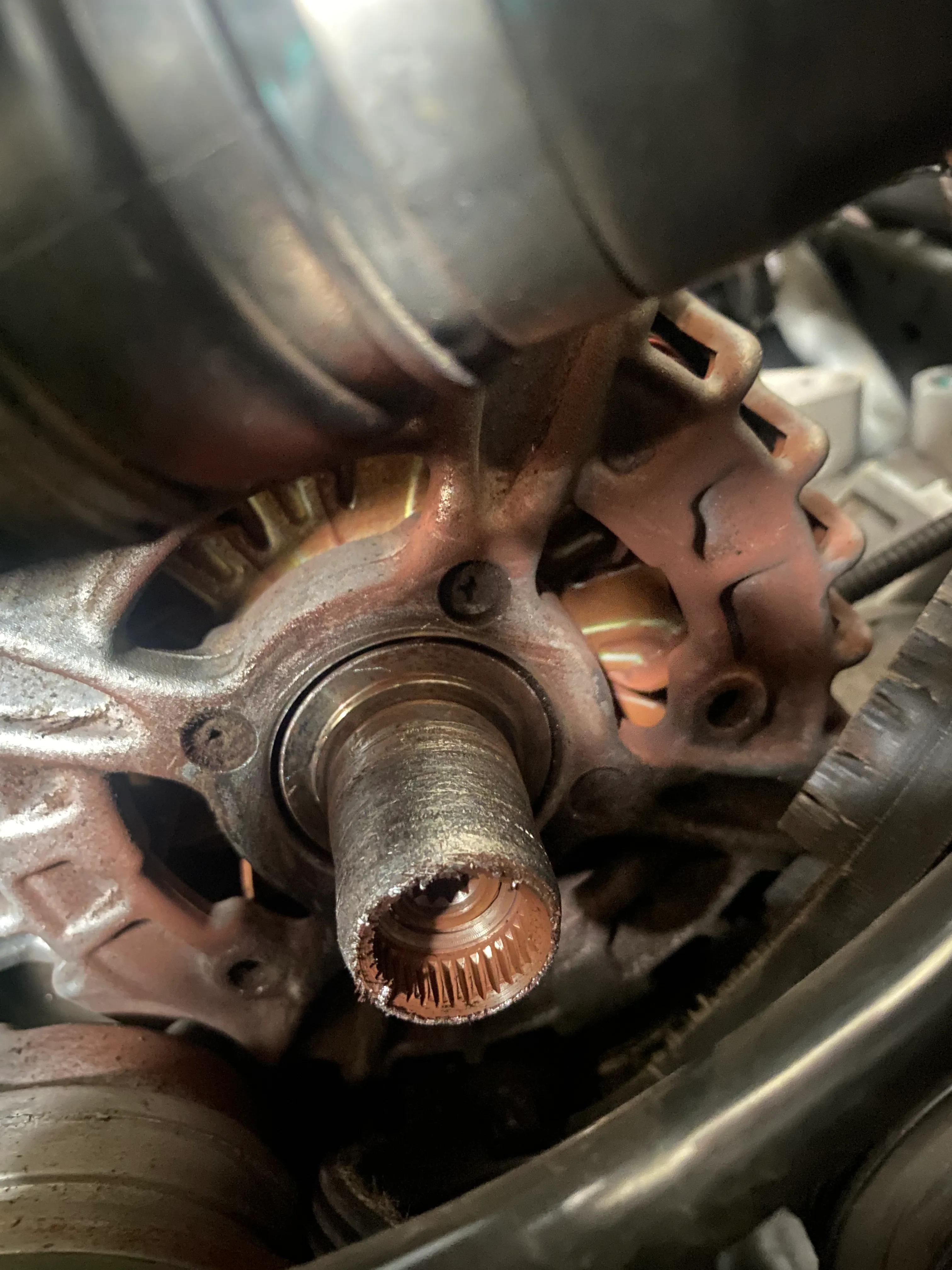 宝马3系f35更换膨胀阀,宝马3系f35发电机皮带安装图