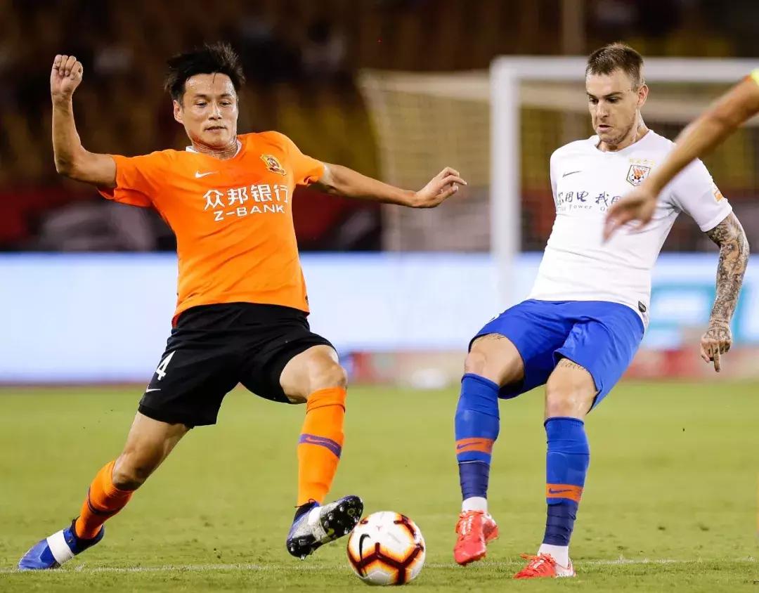 武汉卓尔4比3逆转广州富力,武汉卓尔赢球