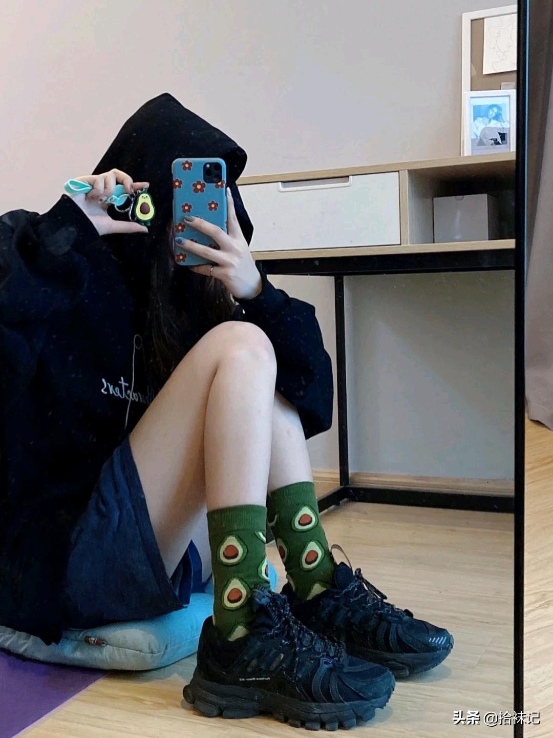 冬日袜子可以这样穿,夏天袜子这样穿太好看了