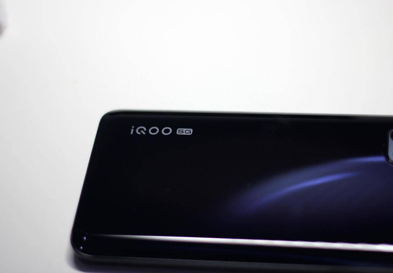 iqoo3对比iqooneo3,快是真的快