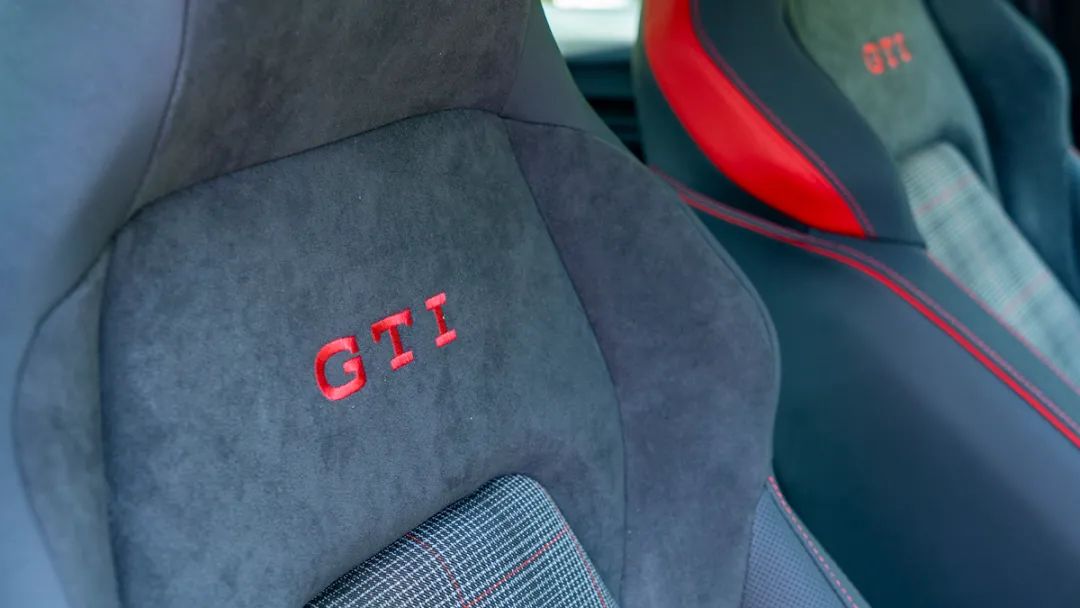 试驾高尔夫gti2024款,高尔夫8gti情怀