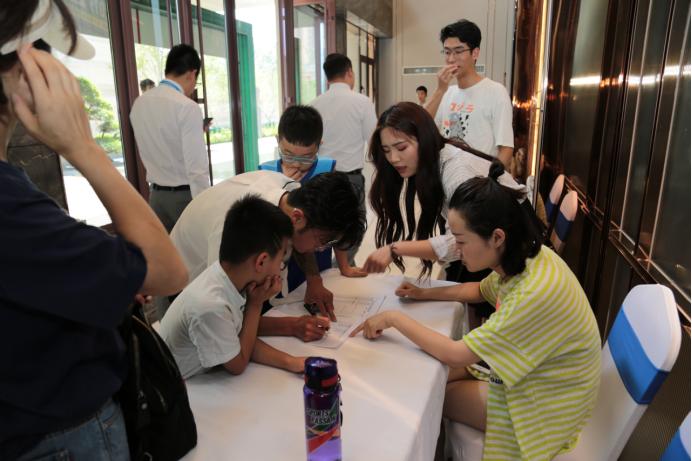 杩介灏戝勾瓒崇悆闈掕,杩介灏戝勾绛戞ⅵ璧涜禌