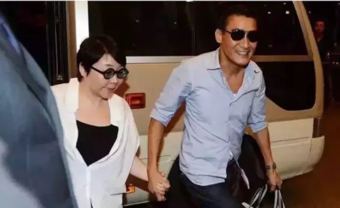 五夺影帝，一片痴心，他是娱乐圈绝世好男人