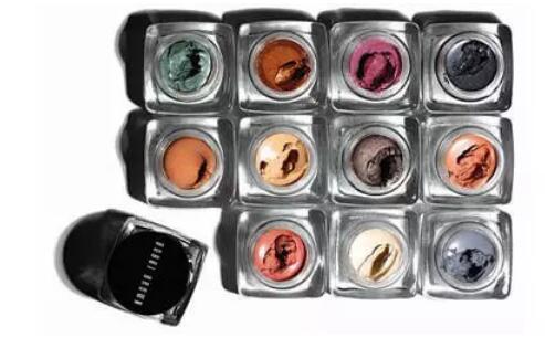 眼影碎钻干了怎么补救,眼影碎了一点点怎么办最有效