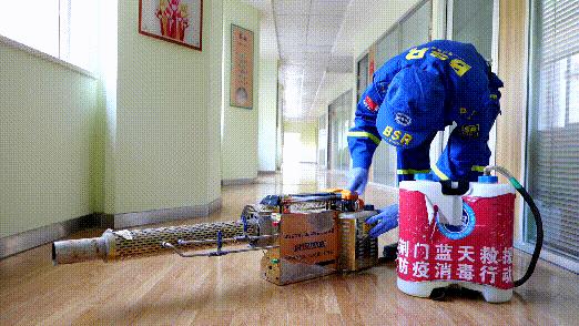 萤萤之光，点亮荆城！今天，向荆门这群平凡岗位上的劳动者致敬