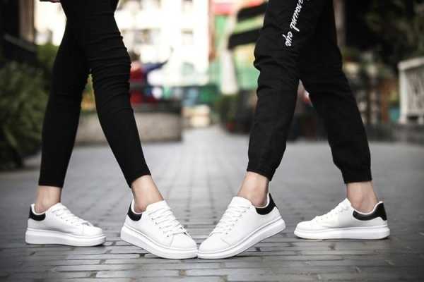 女生穿鞋不穿袜子的危害,女生穿鞋子怎样不露袜子