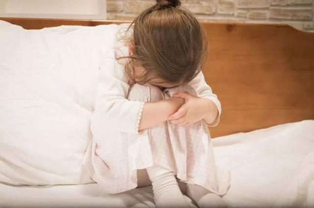 11岁男孩偷看“色情片”，被大人发现后，这位爸爸的做法让人点赞