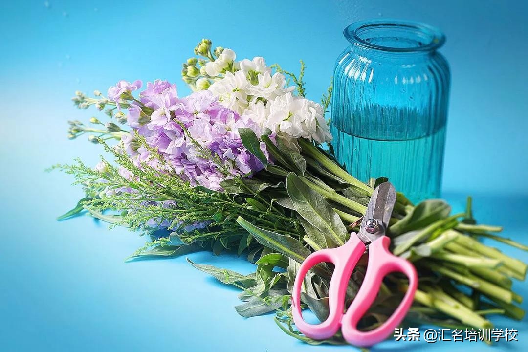 花艺十六种手法,流行花艺简单教学