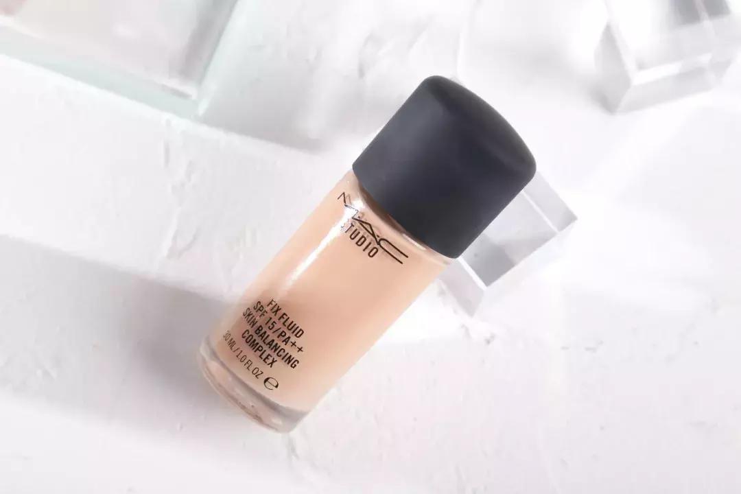 推荐8款适合干皮的粉底液,迪奥最贵粉底液