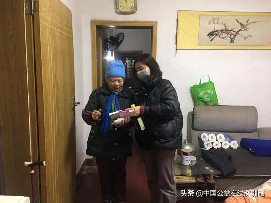 隔离在家不方便，社区主任化身“爱心代购”温暖人心