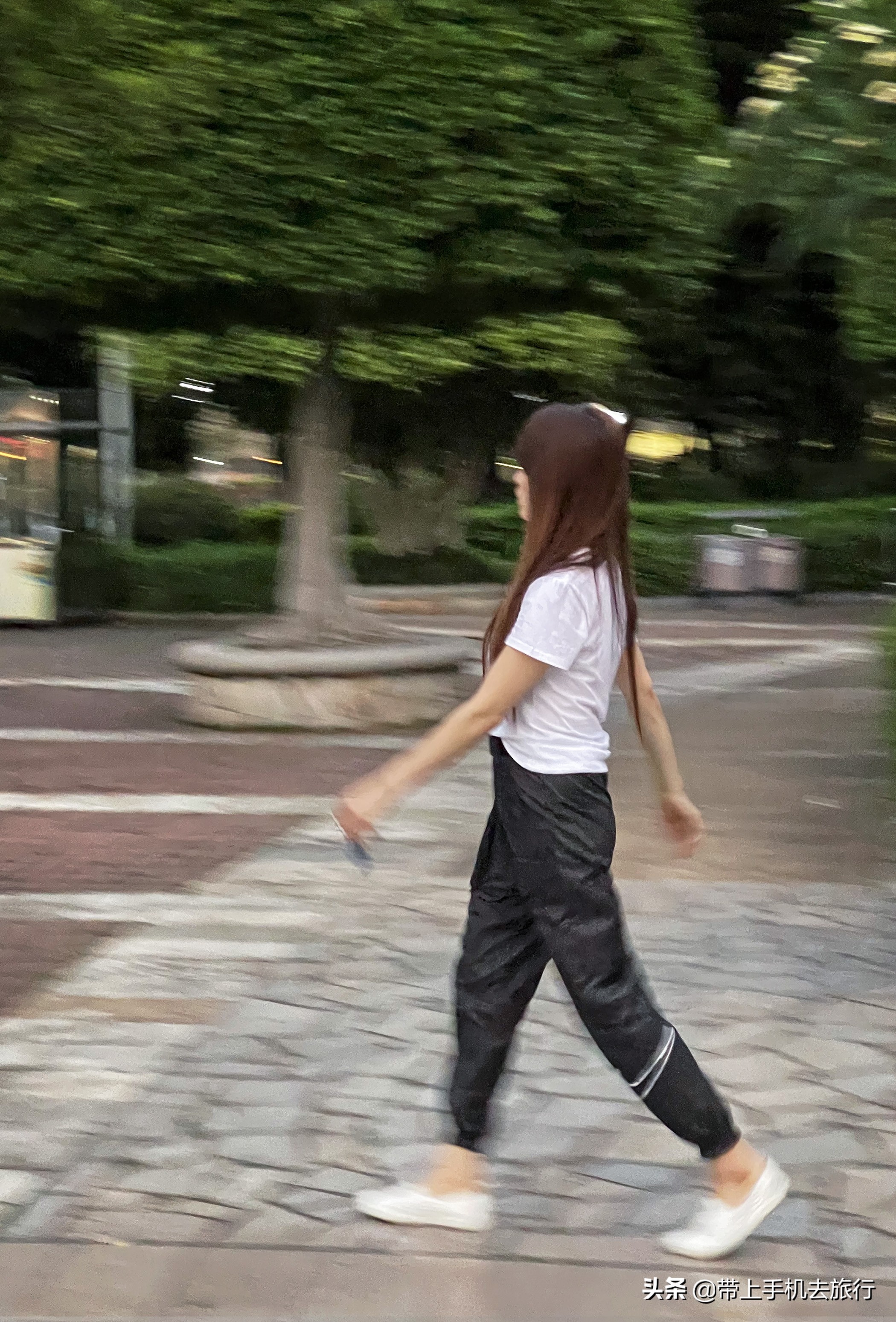 主体清晰背景虚化的照片怎么拍,主体清晰背景虚化夜景