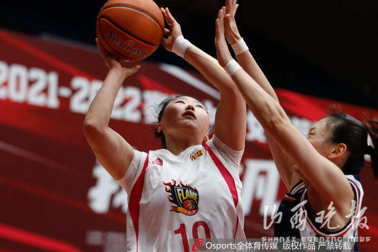 山西烈焰竹叶青女篮队员名单,四川女篮对山西竹叶青第二节