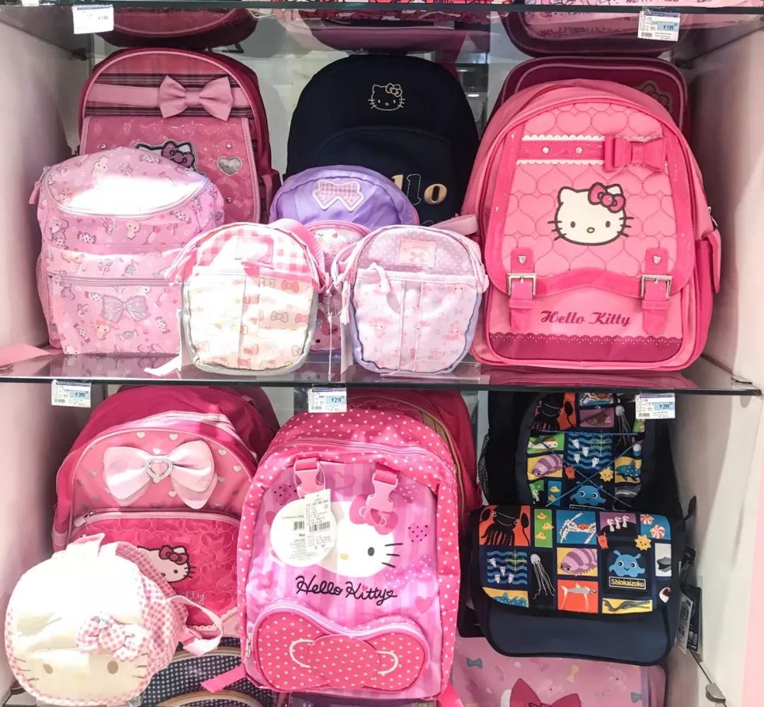 200-500儿童书包,儿童书包买轻便的还是减压的好