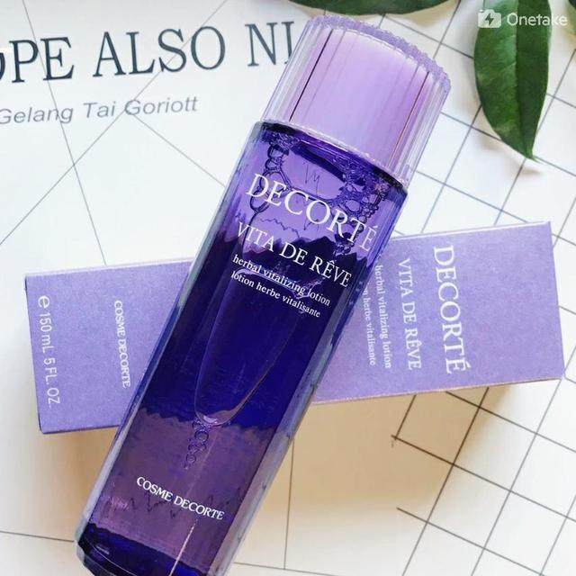 爽肤水不适合什么肤质用,爽肤水不干燥