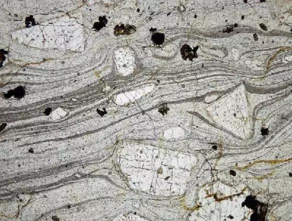 常见岩浆岩鉴别特征图片,常见岩浆岩的认识和鉴定实验报告