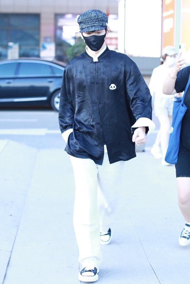 井柏然日常穿衣搭配,井柏然穿搭是什么风格的衣服