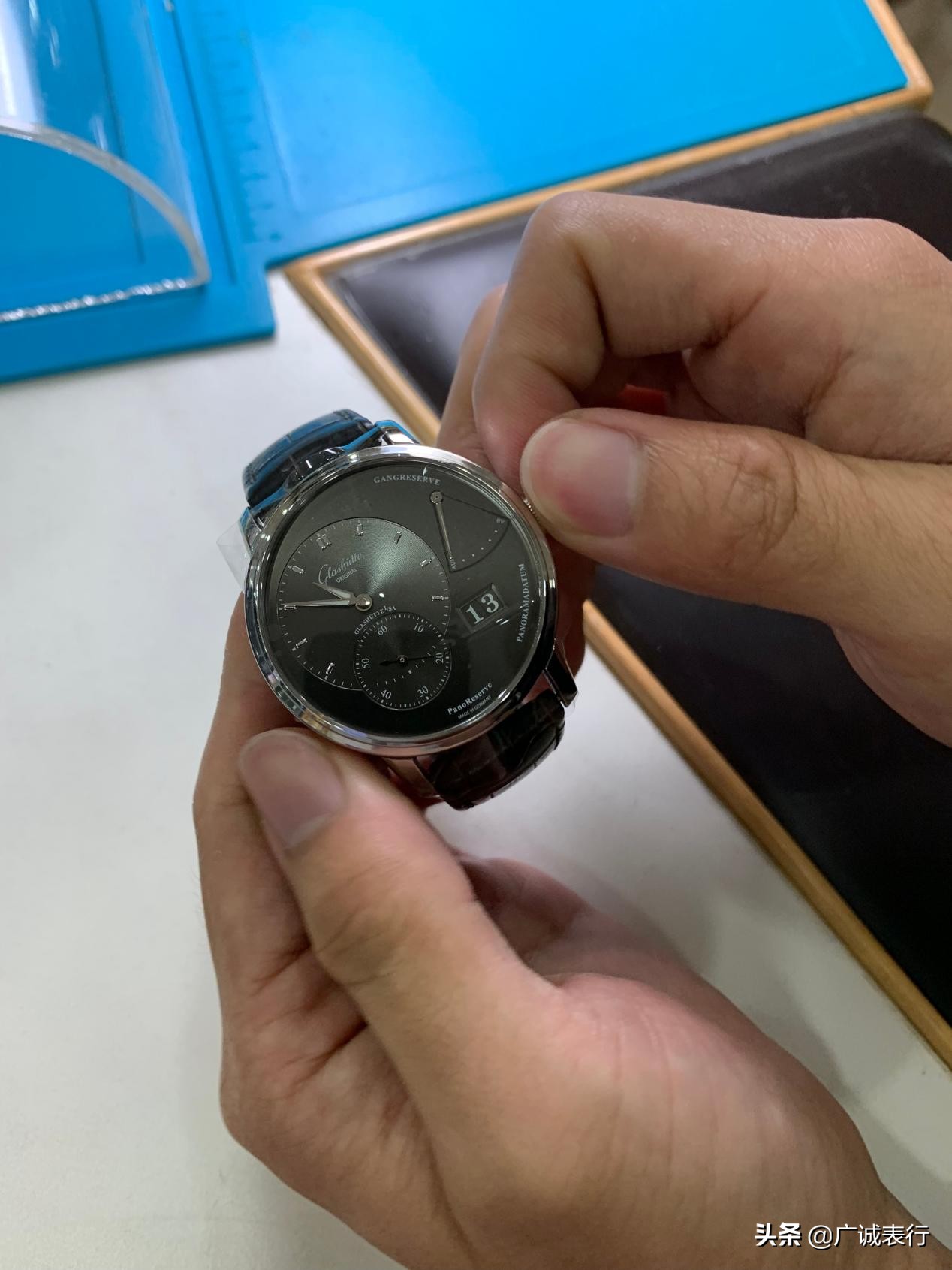 机械手表校表仪如何使用,机械手表调时间关注事项