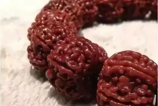 什么串最适合长期盘,手上盘的手串几种玩法