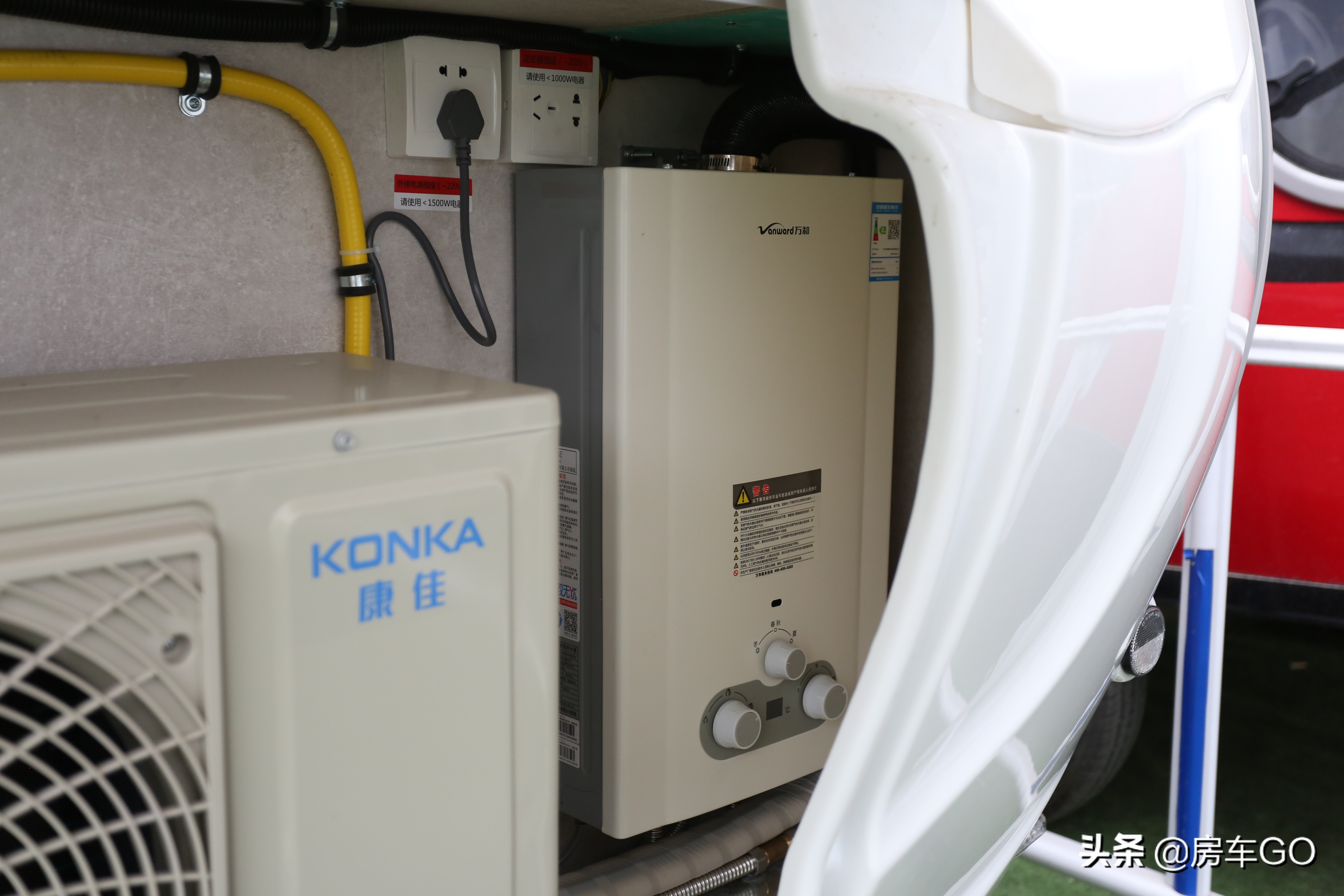 可以上蓝牌的拖挂房车,能住三人小型拖挂房车