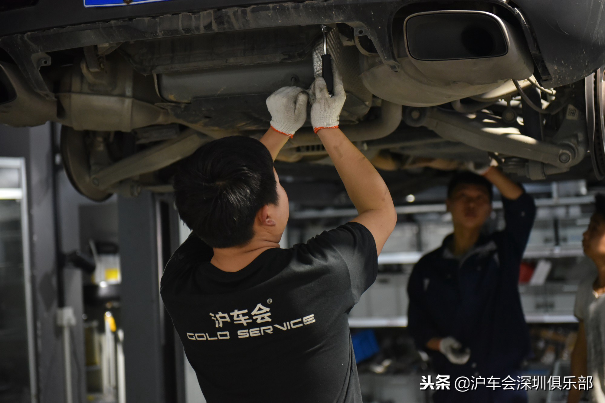 保时捷macan2021宝石蓝21寸大轮毂,保时捷macan改装轮毂