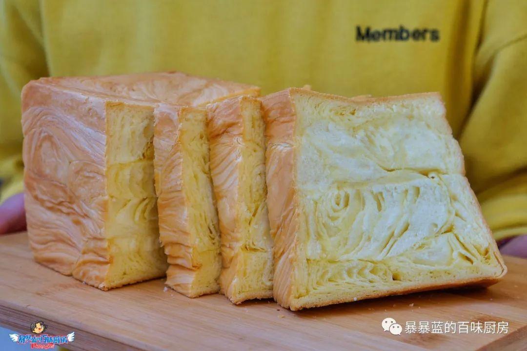 断货吐司王免费送！零下十几度也爆满的爸爸糖来中街大悦城了