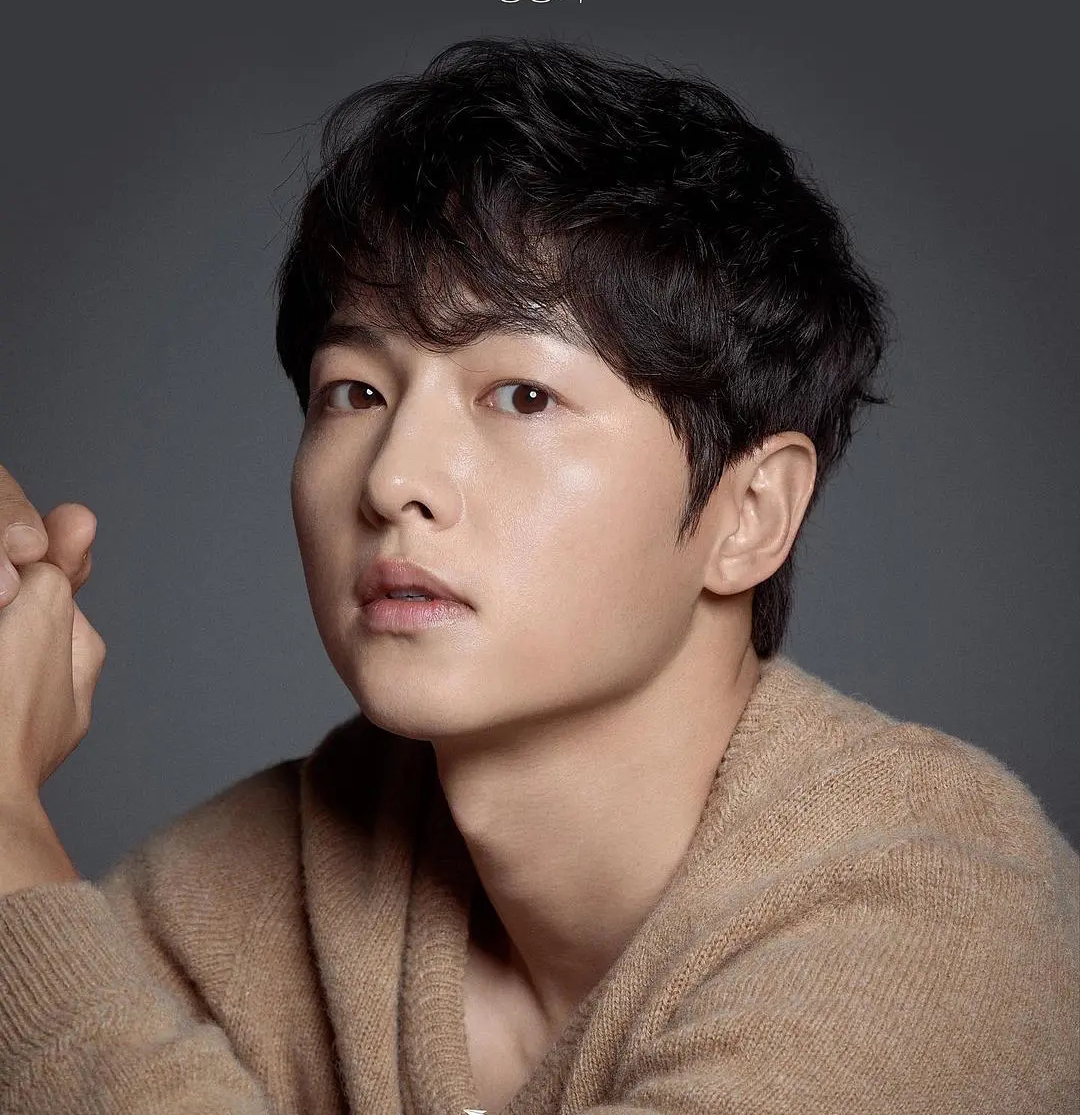 宋仲基外貌变化,宋仲基私下照片