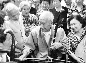 瞎子阿炳为什么被称为贝多芬,阿炳怎能与贝多芬相提并论