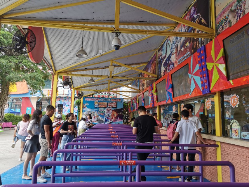 广州长隆欢乐世界一日游，193元的门票嗨翻天！