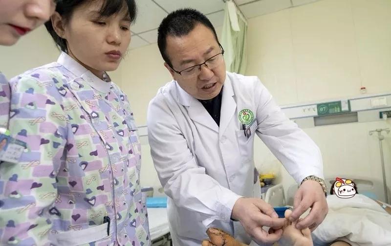 杨晓荣：酷爱钻研专挑“硬骨头”啃的学科带头人