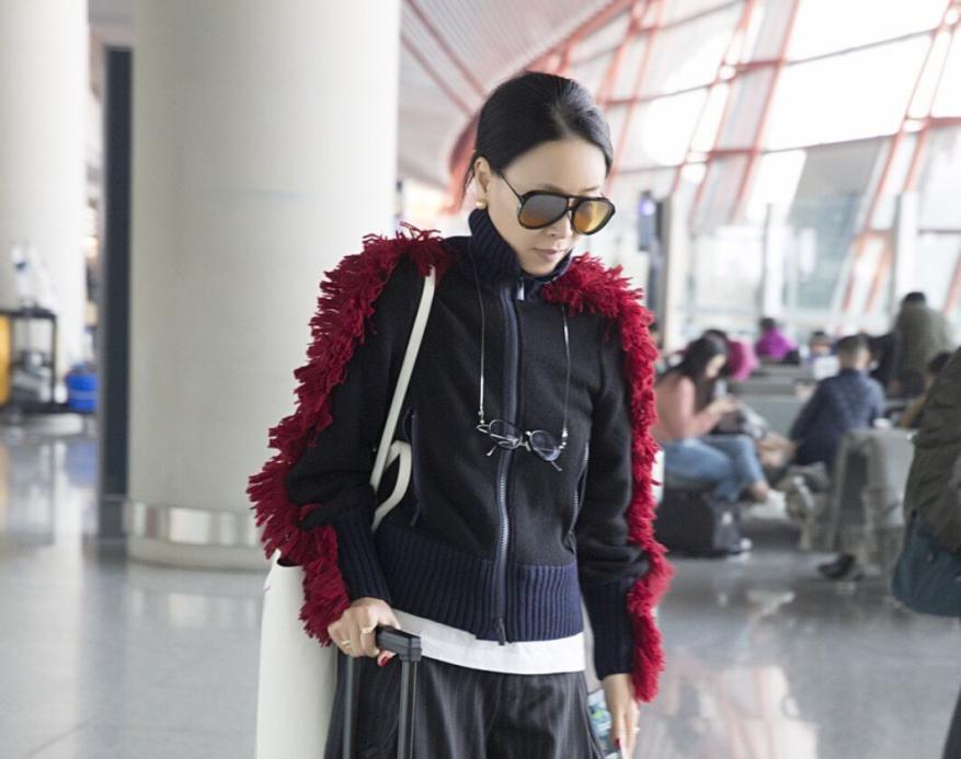 那英不配,那英到底是一个怎样的人