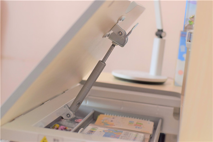 爱果乐学习桌椅调整方法视频,爱果乐儿童学习桌椅怎么搭配