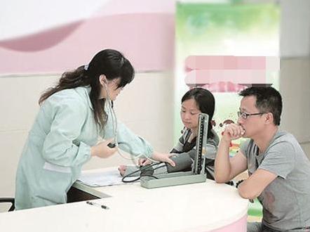 为什么怀孕好好的突然孩子畸形了,怀孕好好的怎么突然就停胎了