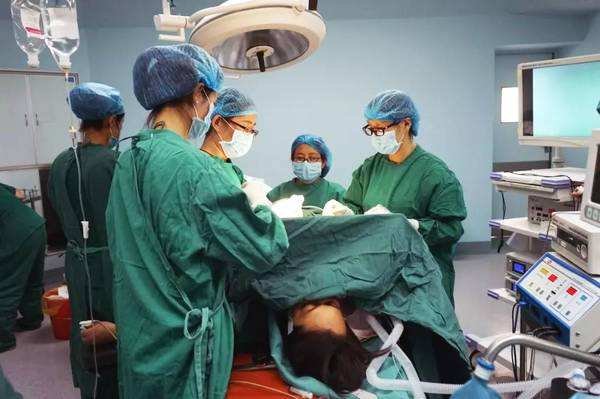 女人生孩子有多疼测试,女人生孩子到底有多疼电影