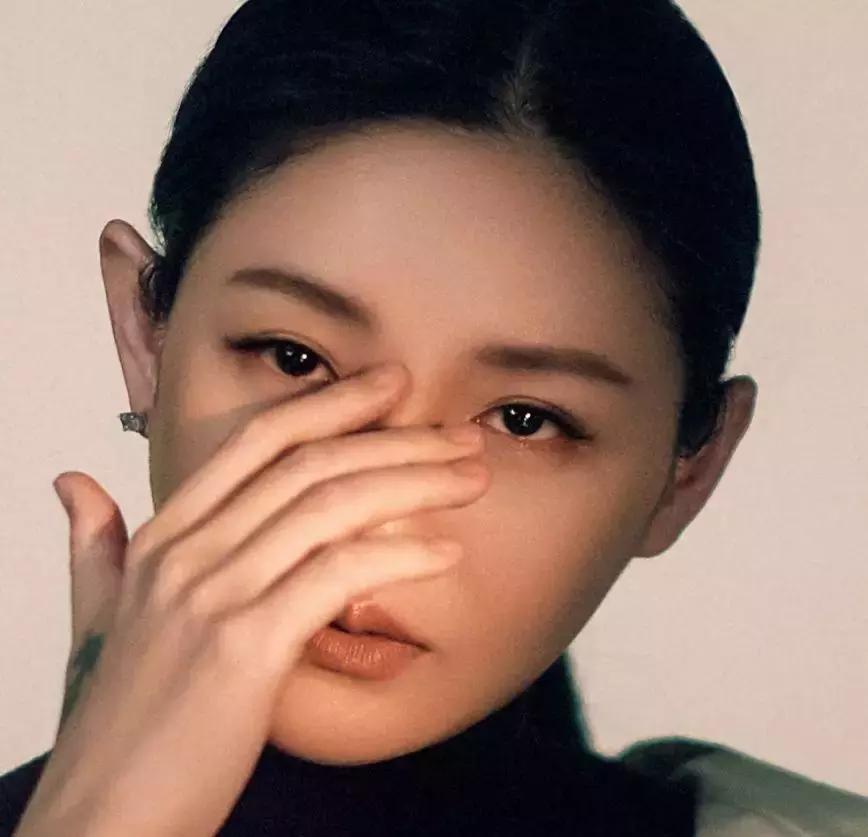 42岁周迅现在怎么样了,42岁周迅为什么突然老了