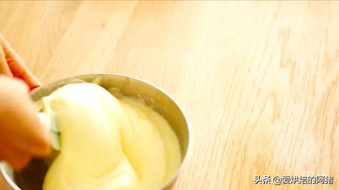 邱莹莹同款草莓奶油蛋糕，基础戚风胚，徒手脱模剖片及抹面挤花