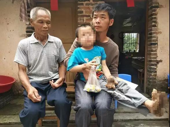 求救男孩,求救男童