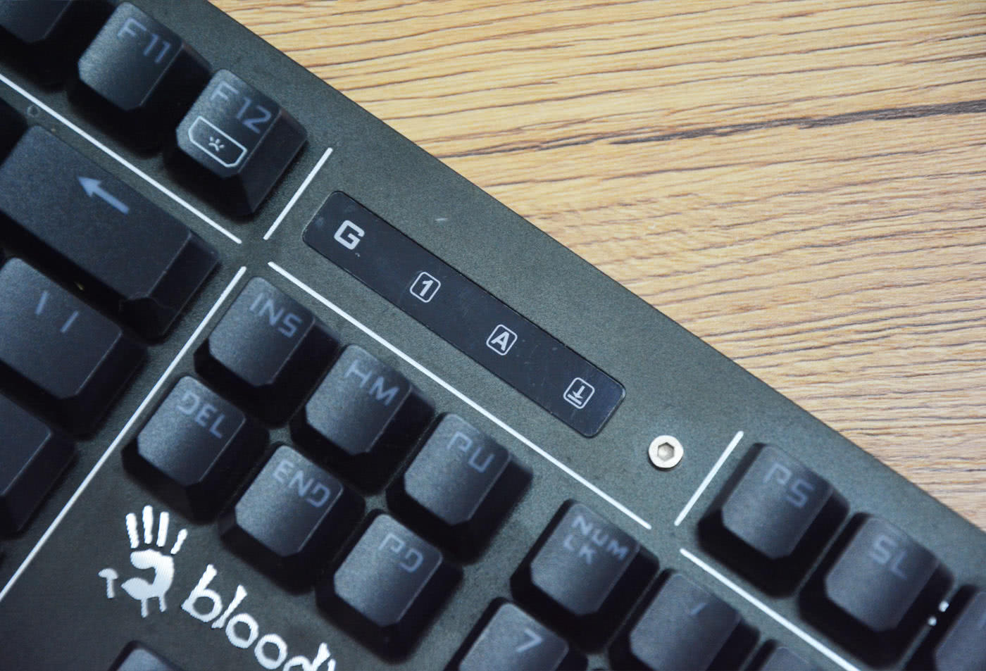 双飞燕q865光轴机械电竞键盘,双飞燕机械键盘975