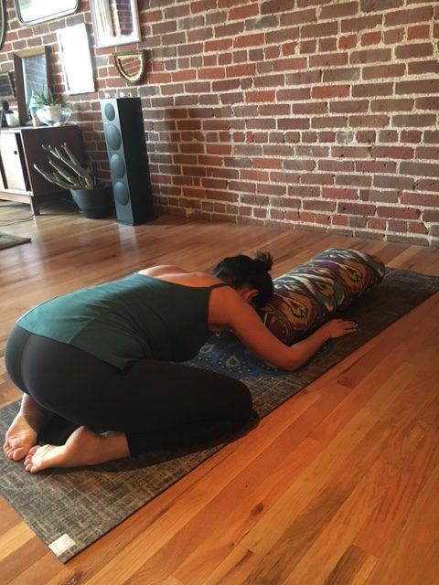 孕期瑜伽呼吸吐纳训练视频,孕期坐着的瑜伽练习有哪些