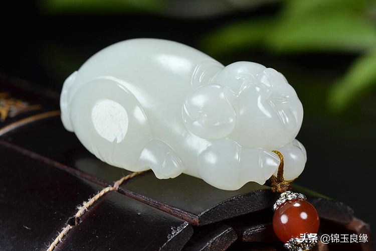 翡翠与玉的区别,东陵玉和翡翠的区别