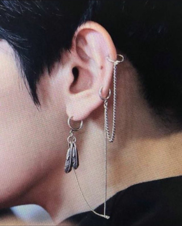 边伯贤同款耳饰,边伯贤超能力耳钉