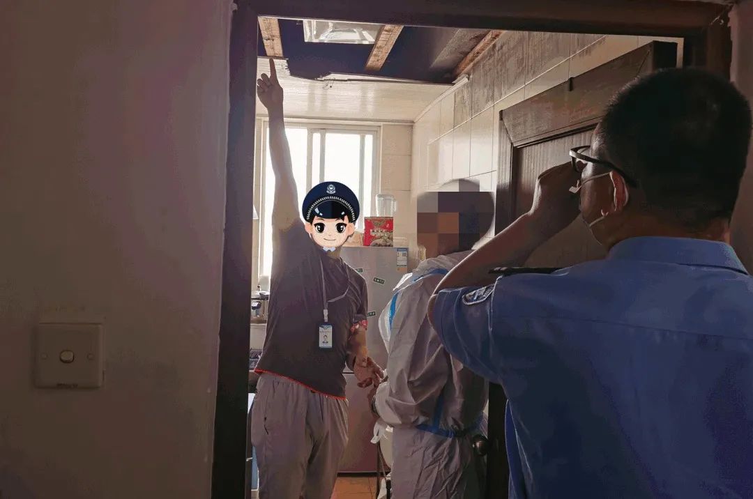 换灯泡发现毒品,换灯泡事件