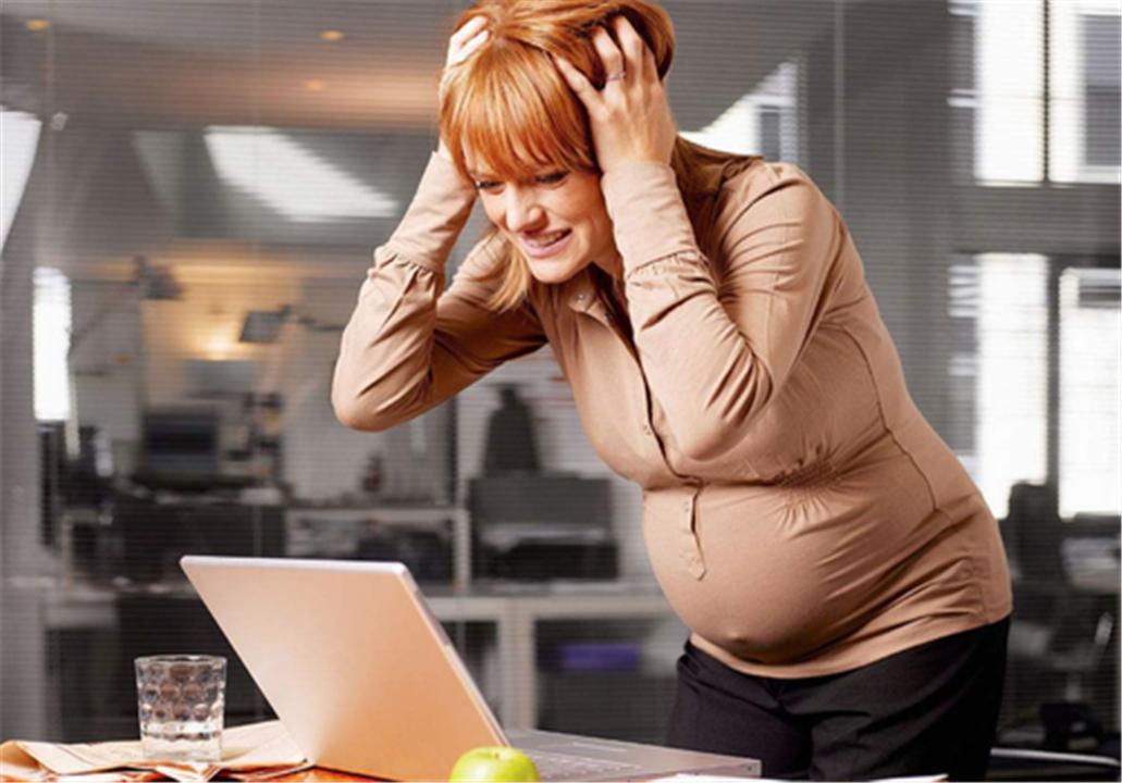 怀孕后容易生气爱哭是不是抑郁了,怀孕后变得爱哭爱生气