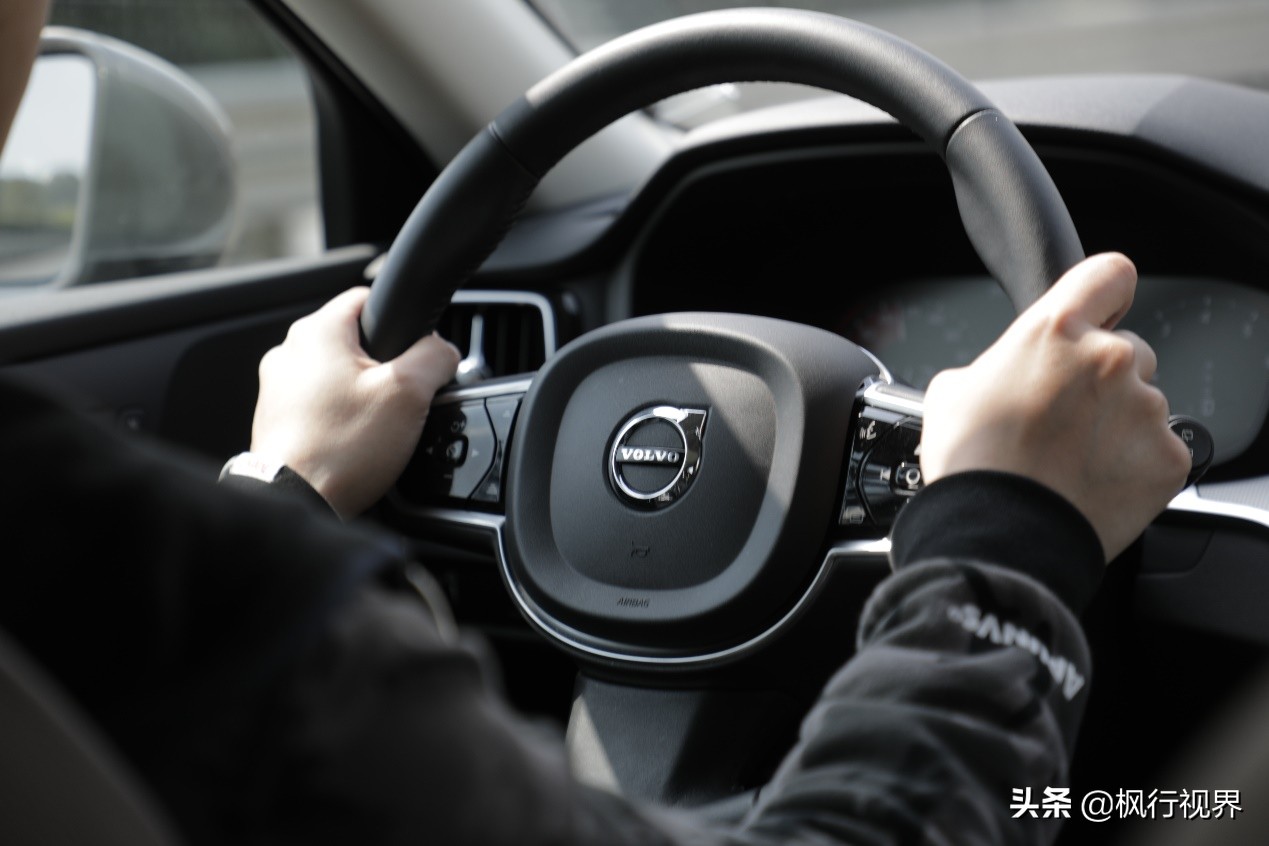 为了探索安全背后的奥秘，我潜入了沃尔沃工厂