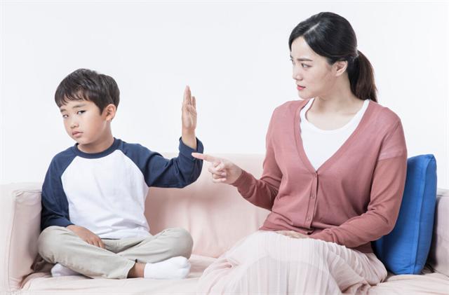 孩子主动跟别人沟通能力弱,初一孩子沟通能力弱怎么办